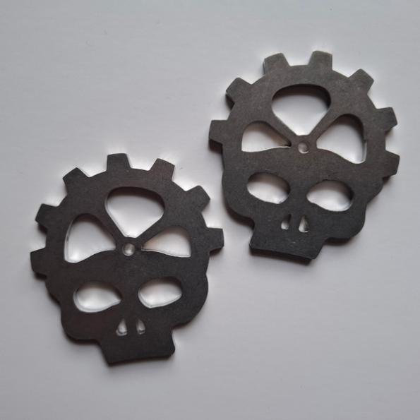 tt cogwheel pendant